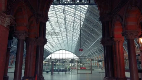 Slow Motion Interior Design in St Pancras London ( Multi- footages ) Vidéo 171484754