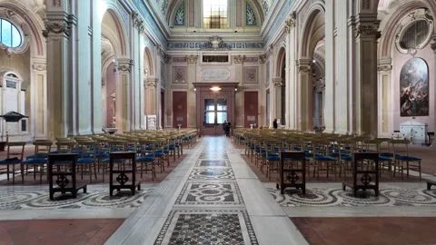 Slow Motion Interior View Of Gilded Altar And Cosmatesque Floor Rome Vídeo Stock 331541387