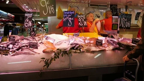 Slow Motion - Le marché aux comestibles, Indoor market in suburbs of Paris, Stock Footage 96548332