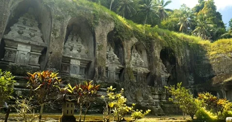 Slow motion pan shot of beautiful ruins of a temple on bali indonesia Stock-Footage 242501294