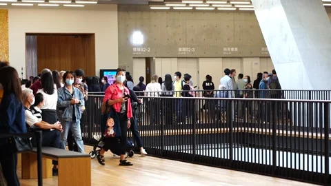 Slow motion of people in museum Stock Footage 166184002