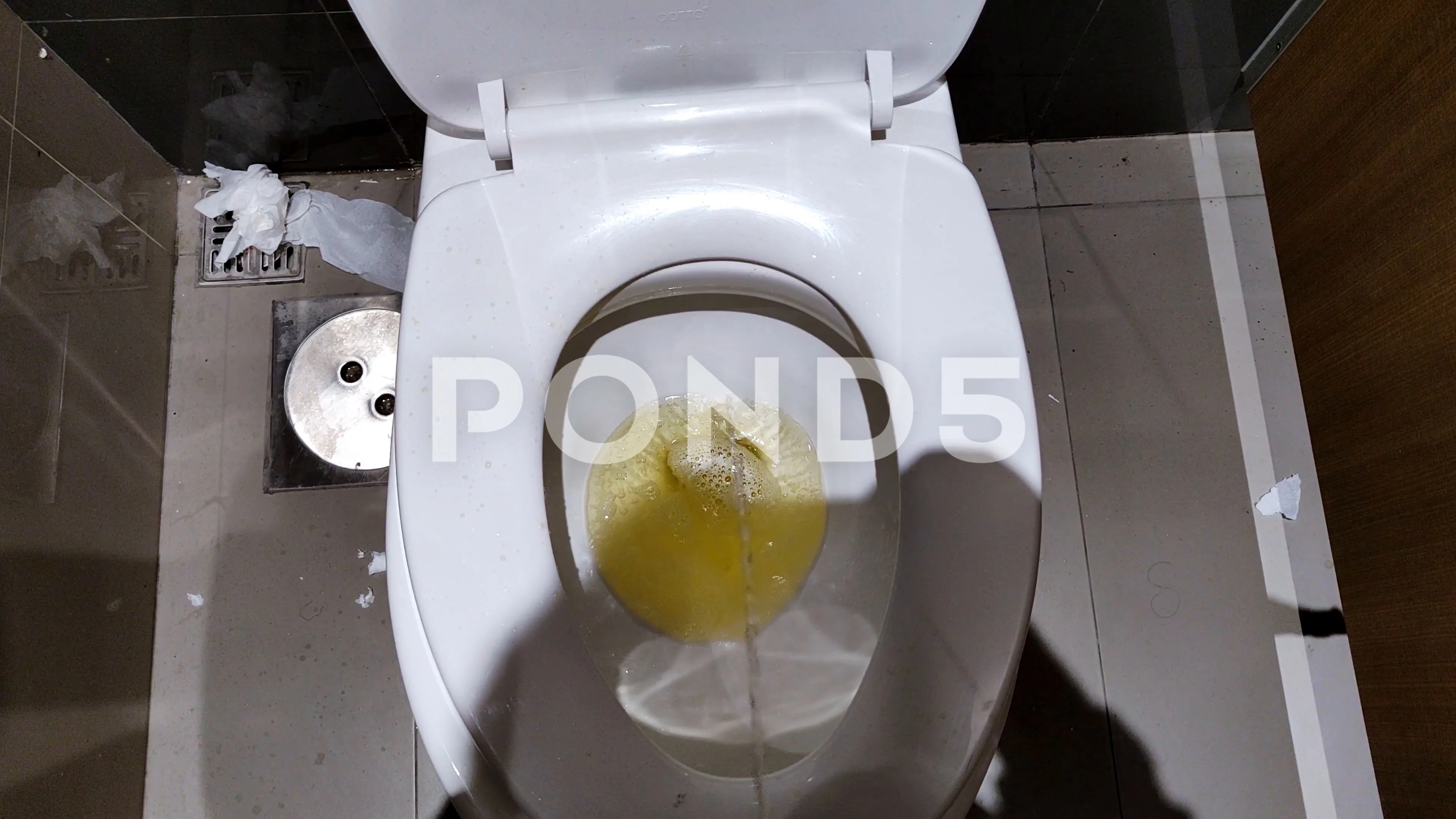 Pee pov