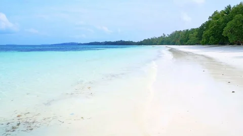 Slow motion POV: walking on white sand beach caribbean sea turquoise water sunny Stock Footage 108389291