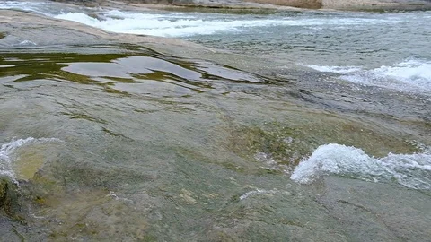 Slow motion river Video stock 103629041