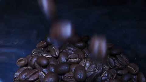 Slow motion Roasted Coffee Beans 库存影片 165040525