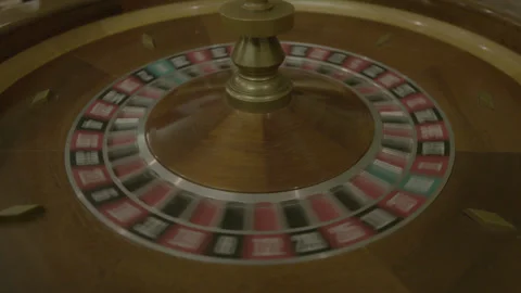 Slow Motion Roulette Wheel Spinning Vídeo Stock 317865684