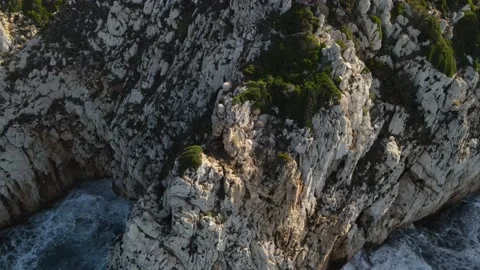 Slow motion scoppio scoglio Video stock 165293516