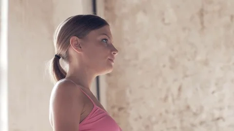 Slow-motion shooting exercises Yoga close-up. Sporty girl doing exercises on Video stock 79100671