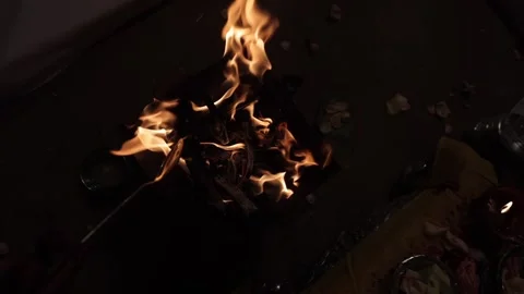 Slow Motion shot of Agni havan at an Indian Wedding Function Video stock 170170144