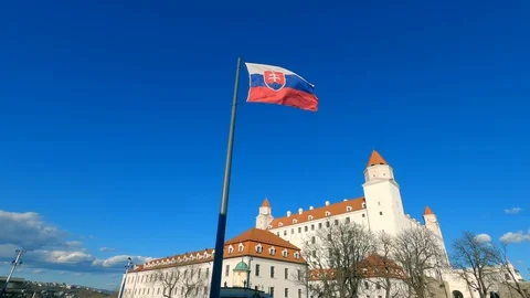 Slow Motion of Slovak Flag in the Wind Next To a Bratislava Castle, Slovakia 스톡 동영상 129138897