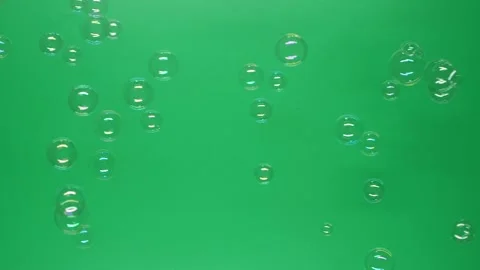 Slow motion of soap air bubbles texture on chroma key green screen background Vídeos de archivo 198302907