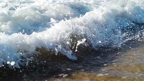 Slow motion - Stone, beach and water Video stock 202319047