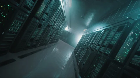 Slow motion through dark modern server room Stockbeeldmateriaal 196292032