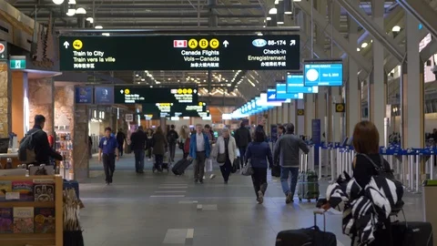 Slow motion tourists walking through main hall Stock-Footage 120891922