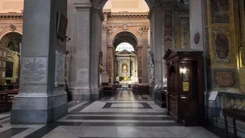 Slow Motion Tracking Shot Of Baroque Masterpieces In San Giovanni Dei Fiorentini Stockbeeldmateriaal 330123056