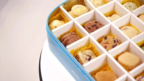 Slow motion turntable Cookies biscuits Video stock 169071200