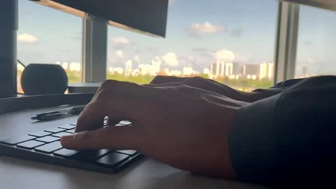 Slow motion of typing Vídeo Stock 202185521