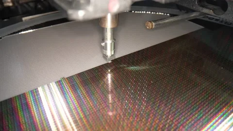 Slow motion video of Close up pick up silicon die in silicon wafer Stock Footage 152059292