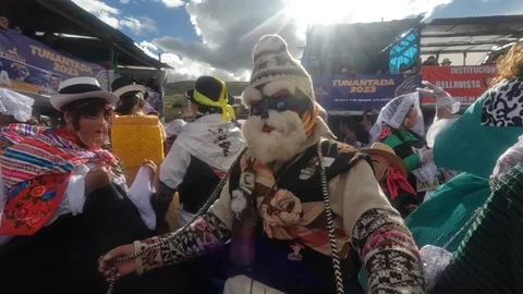 Slow motion video of folkloric dancers dancing the "Tunantada" Stock Footage 231134078