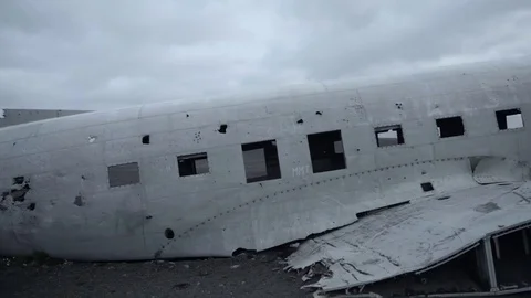 Slow motion view of abandoned plane in Iceland Video stock 72332167