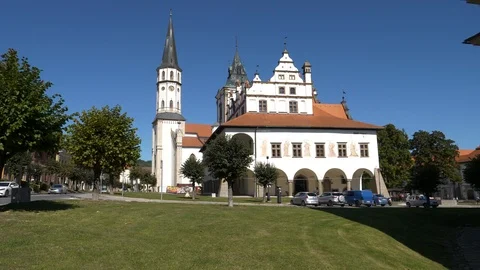 Slow motion view of Levoca city center in Slovakia Vidéo 116541339