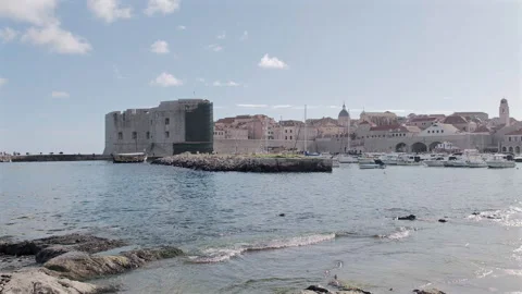 Slow motion view of St Johns Fortress and the Old Town, Dubrovnik, Croatia, 4K Video stock 274455554