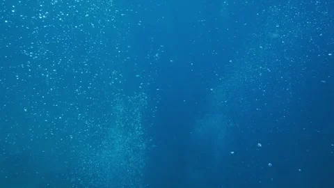 Slow-motion view traveling through underwater bubbles 스톡 동영상 328363660