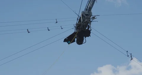 Slow motion of wakeboard cable park lift mechanism distribution of power Video stock 126608768