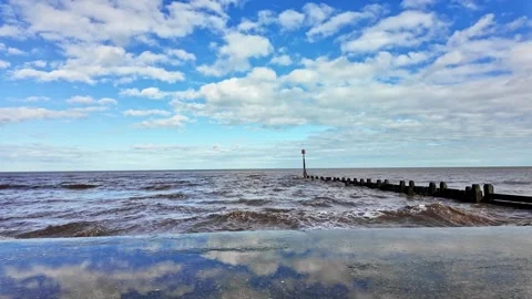 Slow motion water splash Video stock 265009901