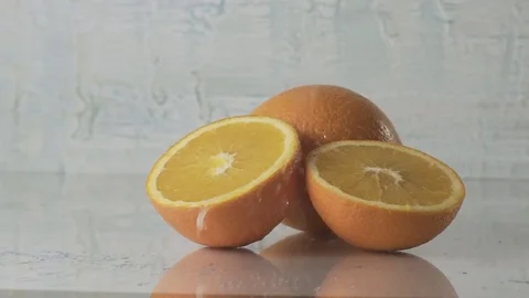 Slow motion of water splashes and oranges 스톡 동영상 70407952