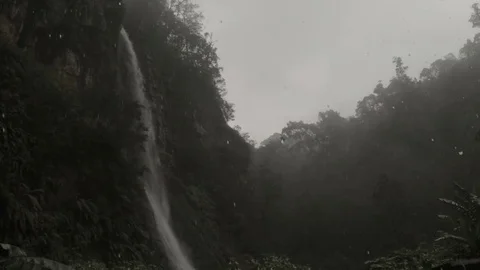 Slow motion waterfall Stock Footage 83302368