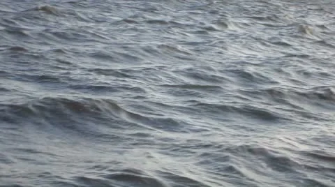 Slow Motion waves on the Hallifax River, Holly Hill, FL Vidéo 8949037