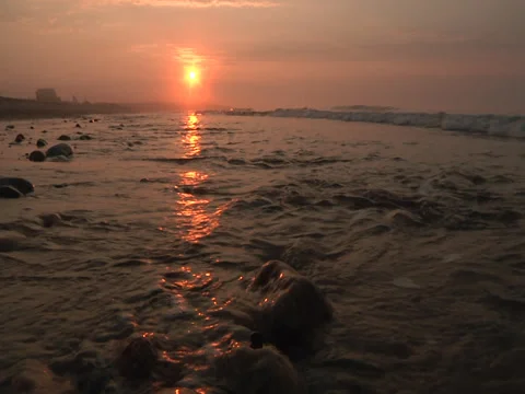 Slow Motion Waves Sunrise 動画素材 37662463