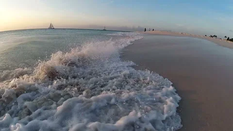 Slow Motion Waves at Sunset 스톡 동영상 264994705