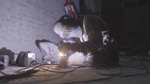 Slow motion welder Video stock 128041495