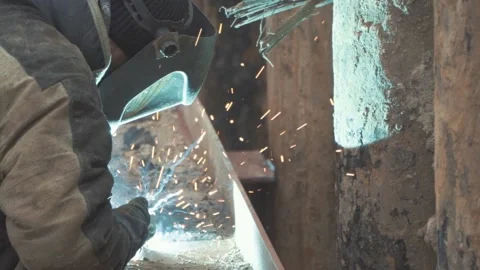 Slow motion of the welding machine Stock Footage 147178555