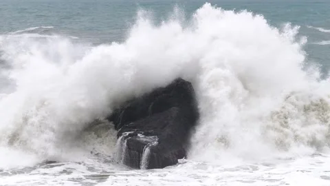 Slow Motion White Waves Stock-Footage 332989316