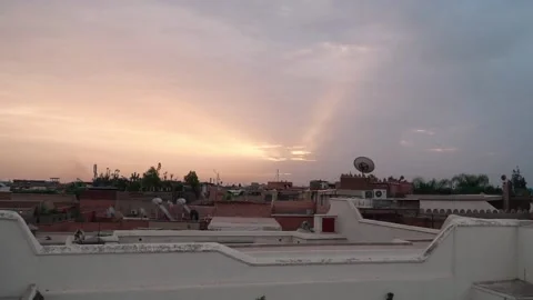Slow motion zoom over Marrakech rooftops Video stock 221262219