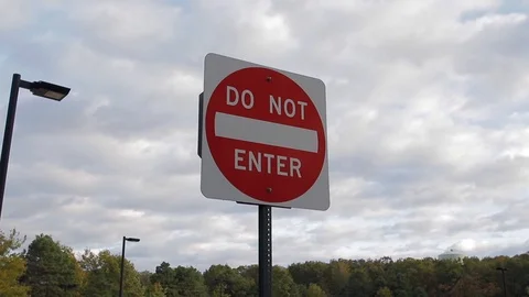 Slow move towards do not enter sign 스톡 동영상 118463420