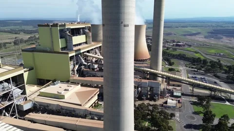 Slow Orbit Around Coal Power Plant Vidéo 334894748