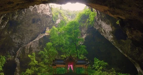 Slow pan inside Phraya Nakhon Cave in Sam Roi Yot, Thailand Stock Footage 72388844