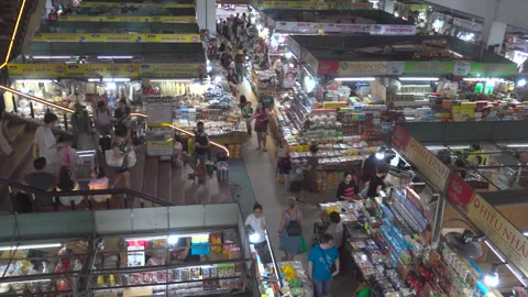 Slow pan right of ground floor at Cho Han Market, Danang Видео 271217656
