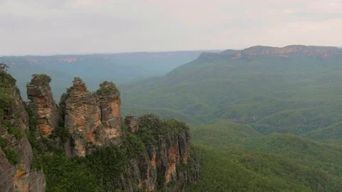 Slow pan of the vast landscape of the Blue Mountains, Australia Stock Footage 72136040