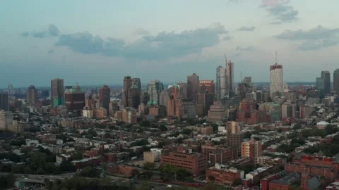 Slow Push Aerial Drone Shot of Downtown Brooklyn and Brooklyn Heights, NYC Stock-Footage 137430924