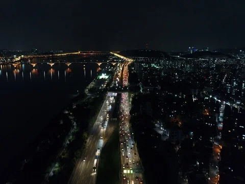 Slow push over city streets in Seoul Stock Footage 78126716