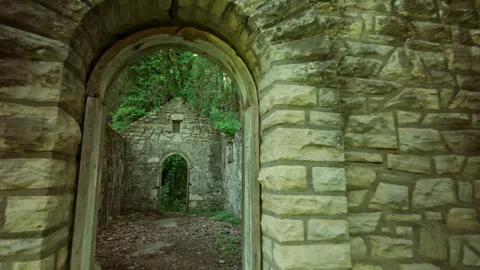 Slow Push Through Abandoned Stone Archway WPA Ruins Fort Belle Fontaine Stockbeeldmateriaal 333599318