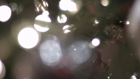 Slow rack focus christmas light close 動画素材 99584329