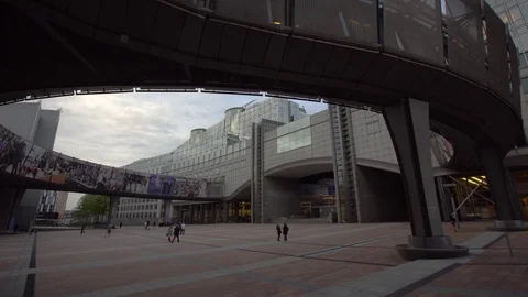 Slow tracking shot outside the EU Government Building in Brussels Stock-Footage 71133151