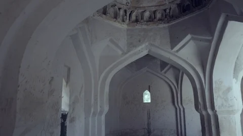 Slow walking through interior of ancient architecture of palace Vídeos de archivo 92899557