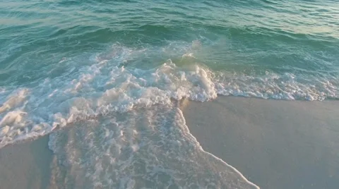 Slow Waves Fly Over Stockbeeldmateriaal 56188966